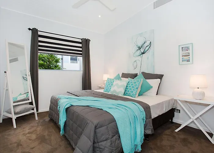 Coastal Elegance Villa Gold Coast